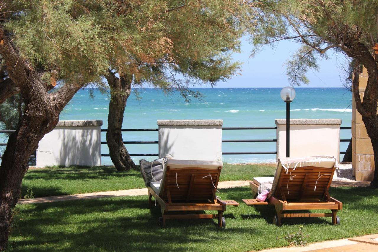 トッレ・カンネ Aurelia Sea View Bed & Breakfast エクステリア 写真