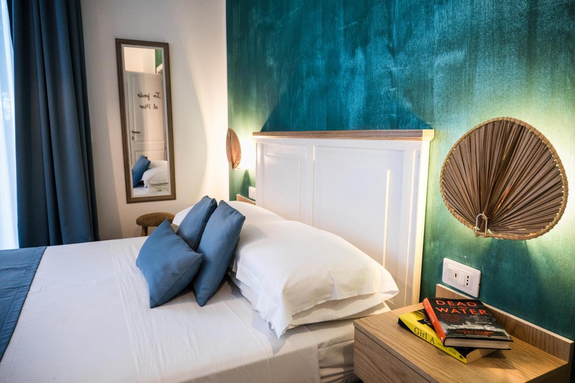 トッレ・カンネ Aurelia Sea View Bed & Breakfast エクステリア 写真